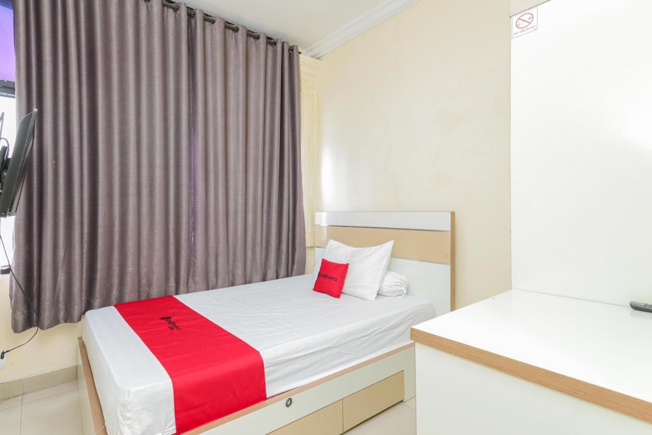 Reddoorz Syariah Near Stasiun Karet Hotell Jakarta Exteriör bild