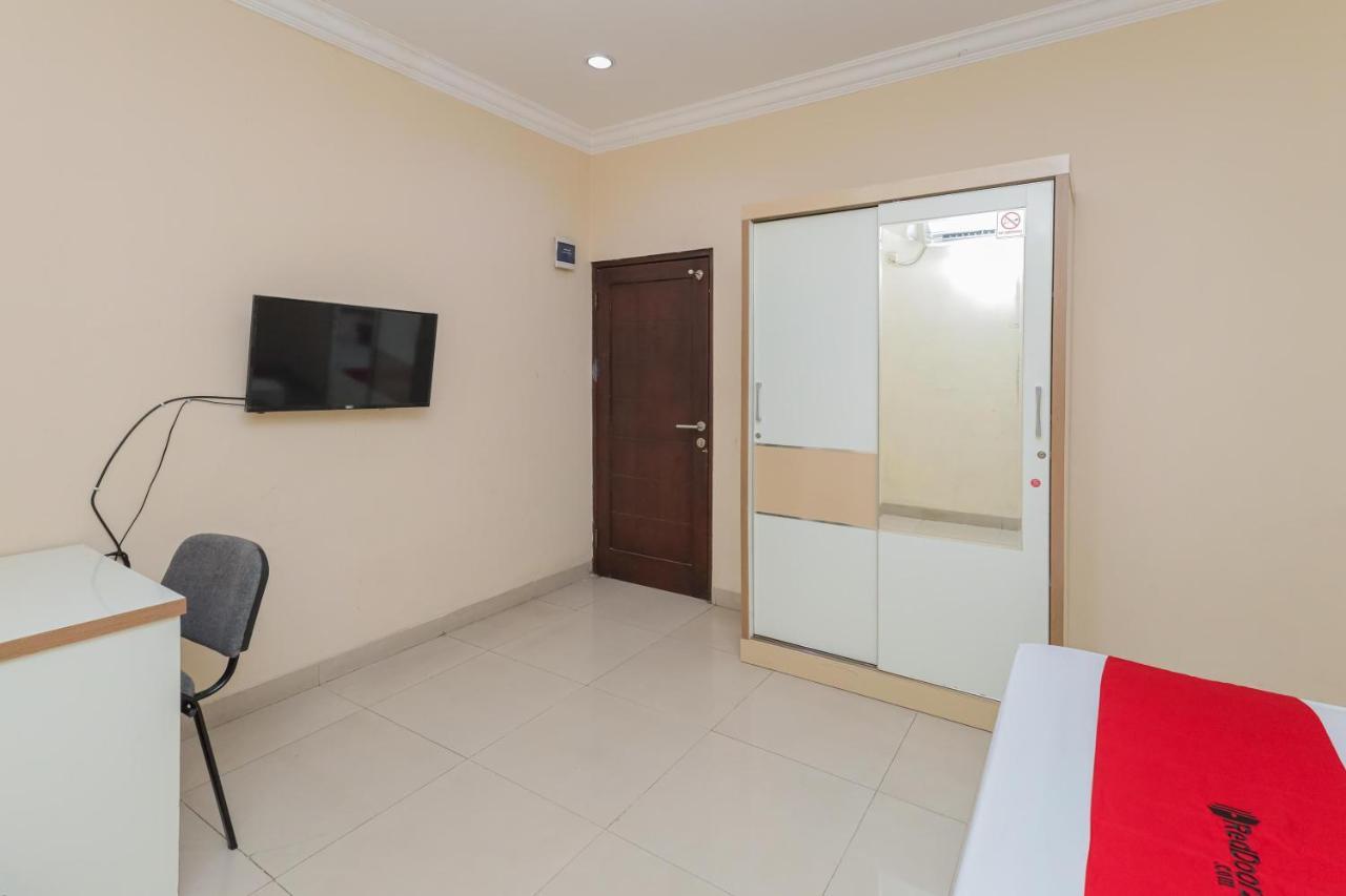 Reddoorz Syariah Near Stasiun Karet Hotell Jakarta Exteriör bild