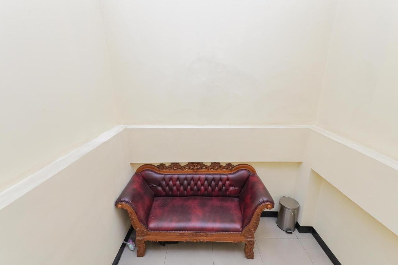 Reddoorz Syariah Near Stasiun Karet Hotell Jakarta Exteriör bild