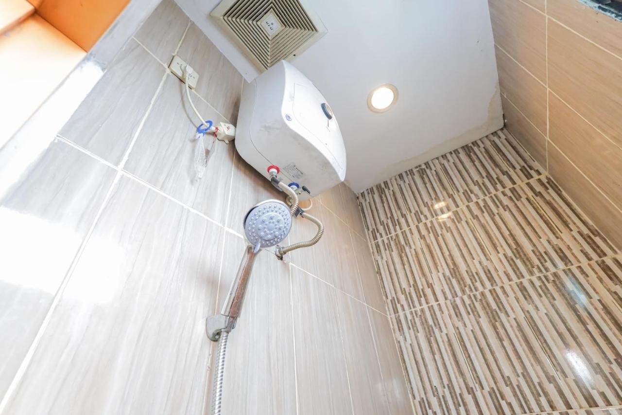 Reddoorz Syariah Near Stasiun Karet Hotell Jakarta Exteriör bild